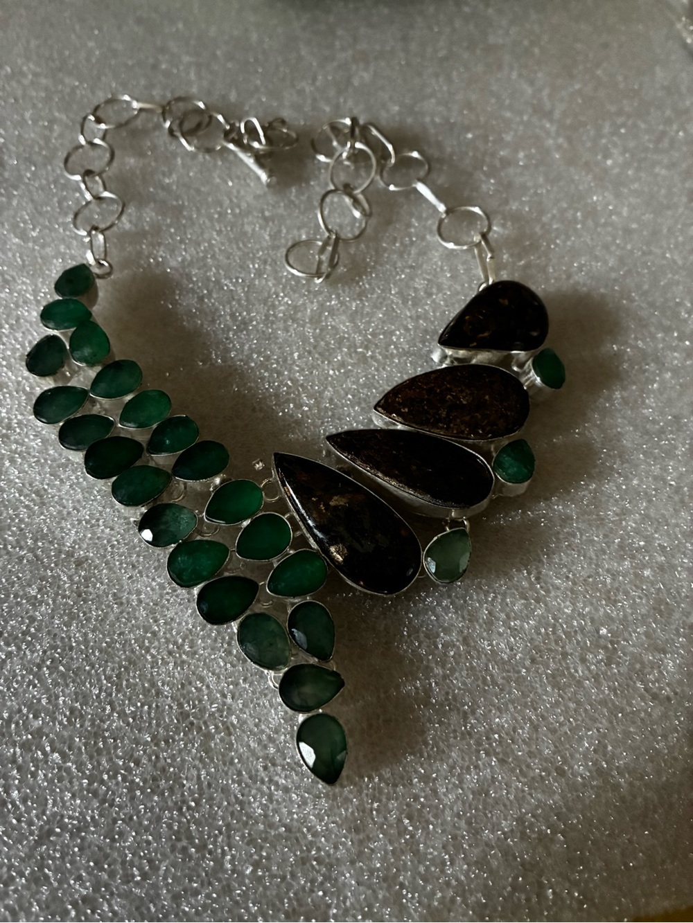 Green onyx Teardrop gem Statement Necklace - Silver 925